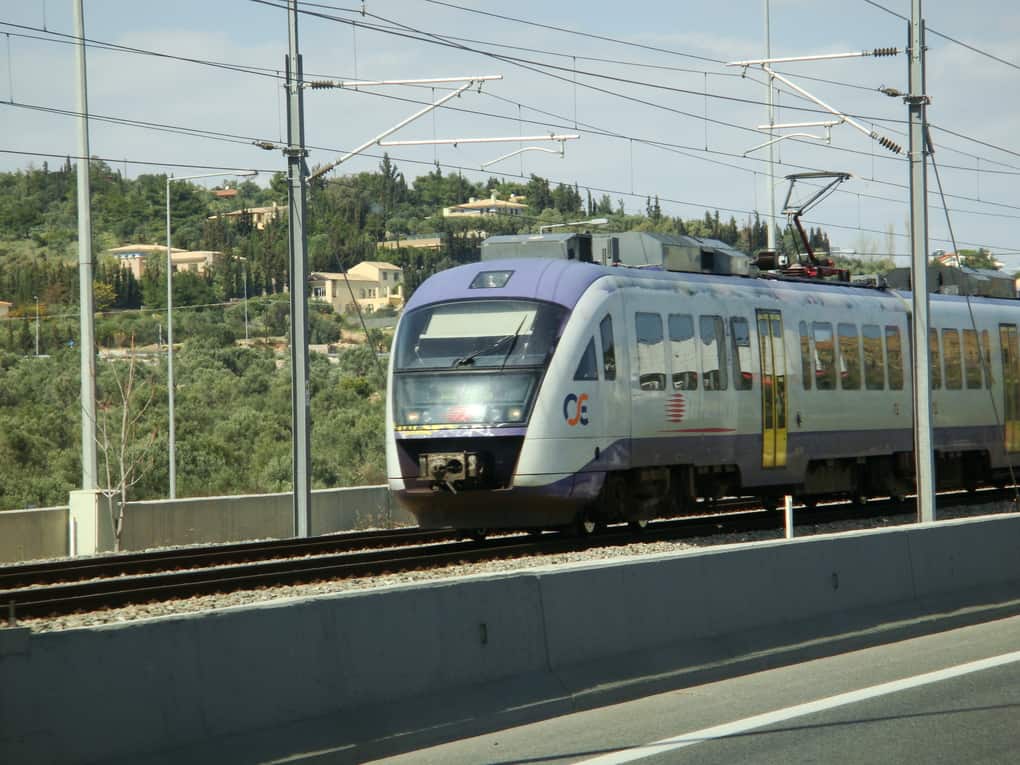 https://moveo.gr/wp-content/uploads/2023/04/EHGritaly_120304-06_Athens_suburban_train-1.jpg